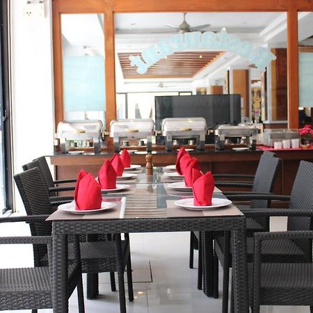 Chana Hotel Phuket Buitenkant foto