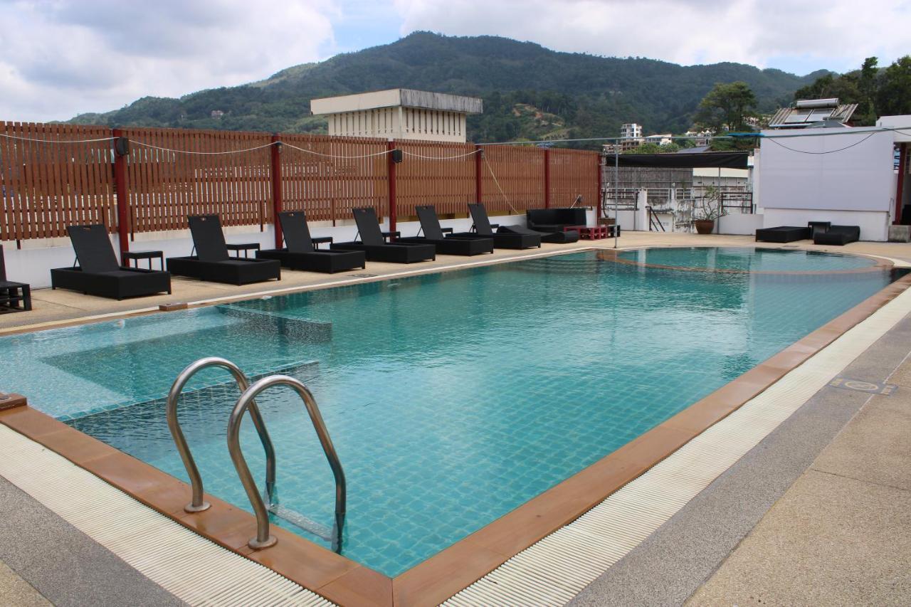 Chana Hotel Phuket Buitenkant foto