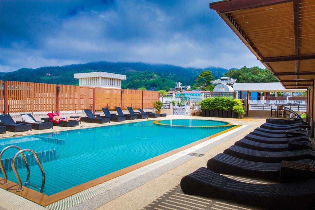 Chana Hotel Phuket Buitenkant foto