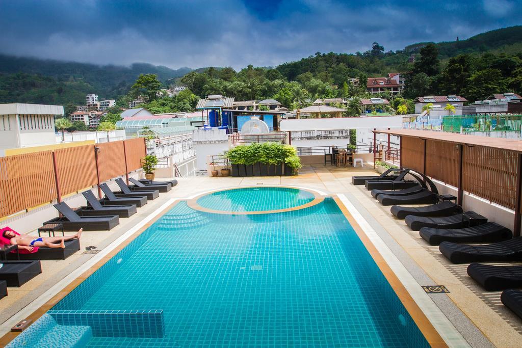 Chana Hotel Phuket Buitenkant foto