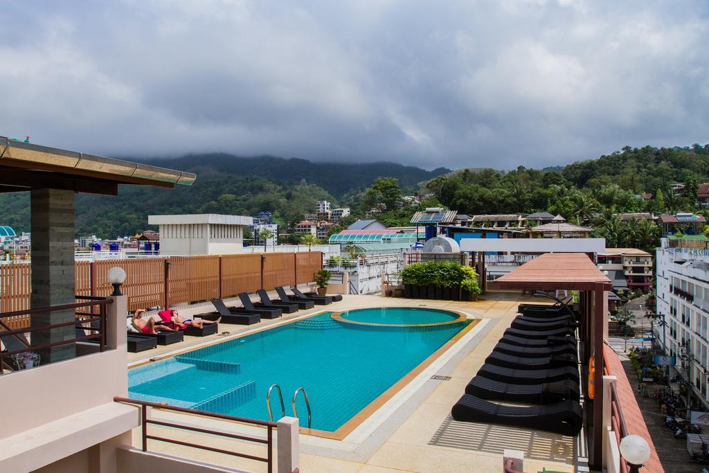 Chana Hotel Phuket Buitenkant foto